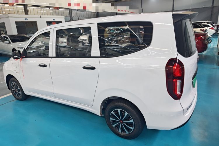 Used Wuling Hongguang New Energy 2024 All-Electric Model 300KM Standard Version Exterior 5
