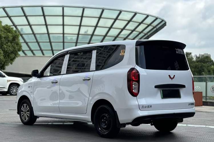 Used Wuling Hongguang New Energy 2024 All-Electric Model 300KM Standard Version Exterior 5