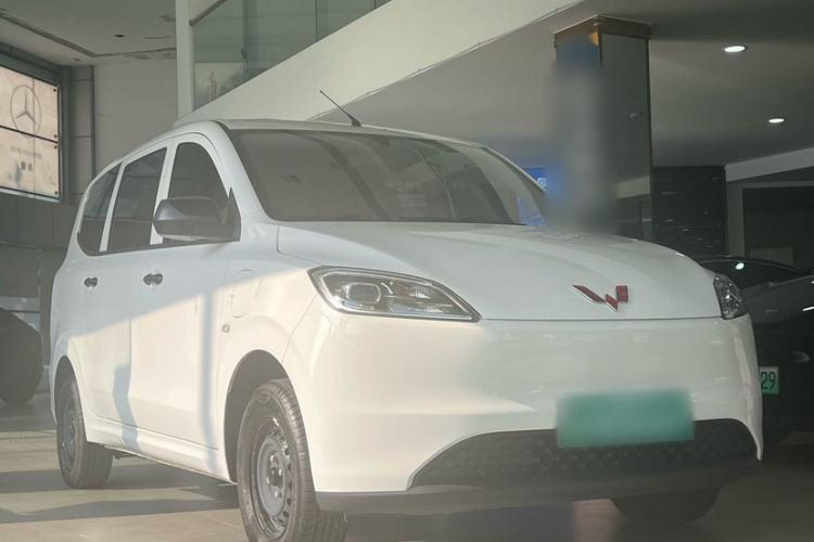 Used Wuling Hongguang New Energy 2024 All-Electric Model 300KM Standard Version Exterior 5