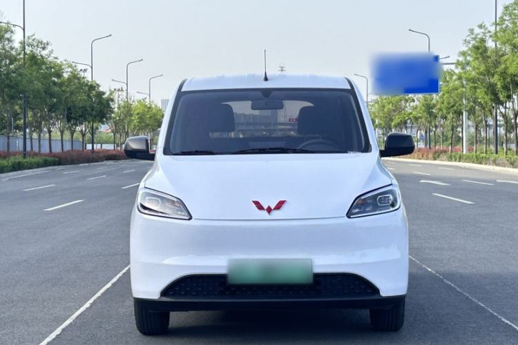 Used Wuling Hongguang New Energy 2024 All-Electric Model 300KM Standard Version Exterior 9