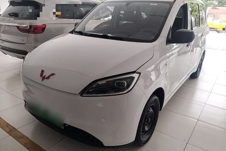 Wuling Hongguang New Energy 2024 All-Electric Model 300KM Practical Version