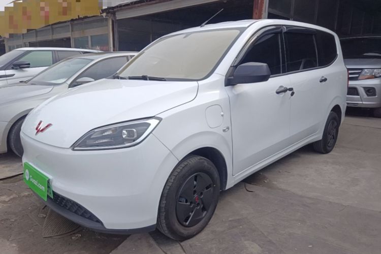 Wuling Hongguang New Energy 2024 All-Electric Model 300KM Practical Version