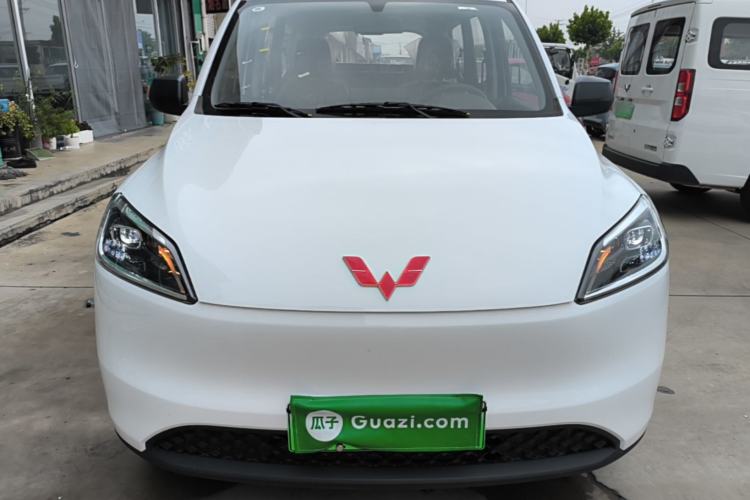 Used Wuling Hongguang New Energy 2024 All-Electric Model 300KM Standard Version Front