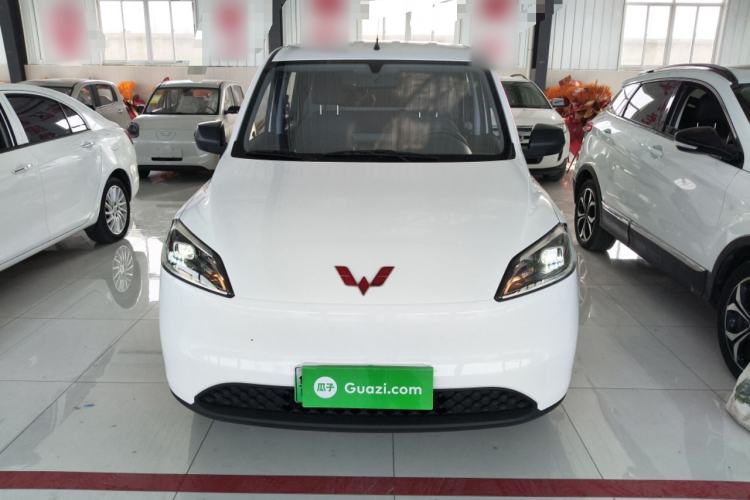 Used Wuling Hongguang New Energy 2024 All-Electric Model 300KM Standard Version Front