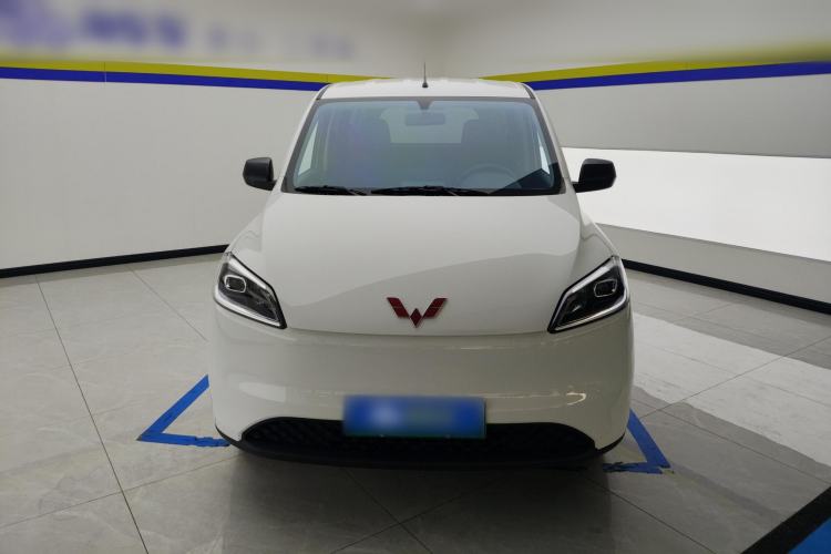 Used Wuling Hongguang New Energy 2024 All-Electric Model 300KM Standard Version Front