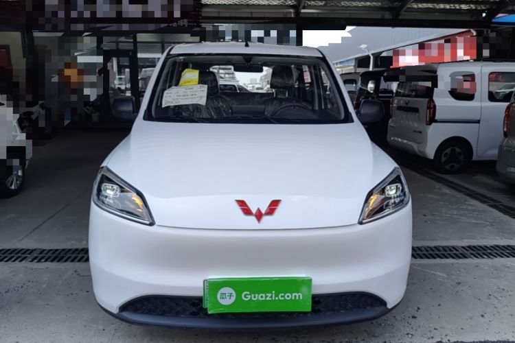Used Wuling Hongguang New Energy 2024 All-Electric Model 300KM Standard Version Front