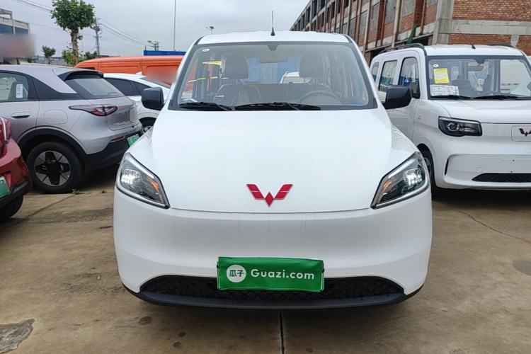 Used Wuling Hongguang New Energy 2024 All-Electric Model 300KM Practical Version Front