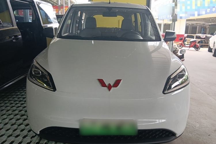 Used Wuling Hongguang New Energy 2024 All-Electric Model 300KM Standard Version Front