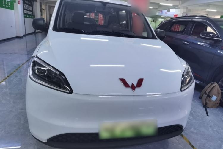 Used Wuling Hongguang New Energy 2024 All-Electric Model 300KM Standard Version Front