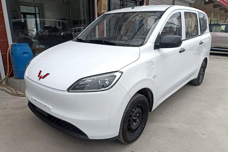 Wuling Hongguang New Energy 2024 — фото 1