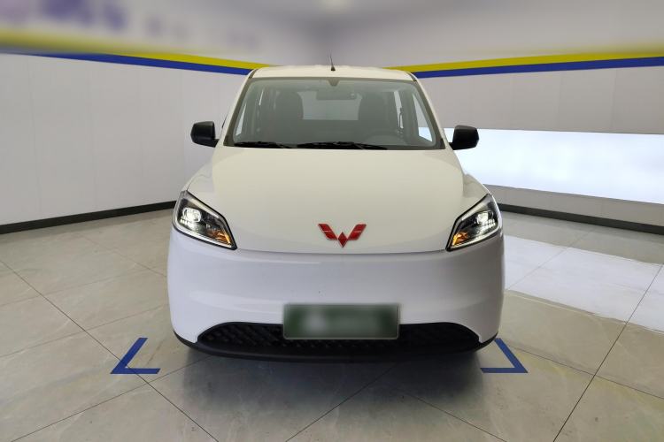 Used Wuling Hongguang New Energy 2024 All-Electric Model 300KM Standard Version Front