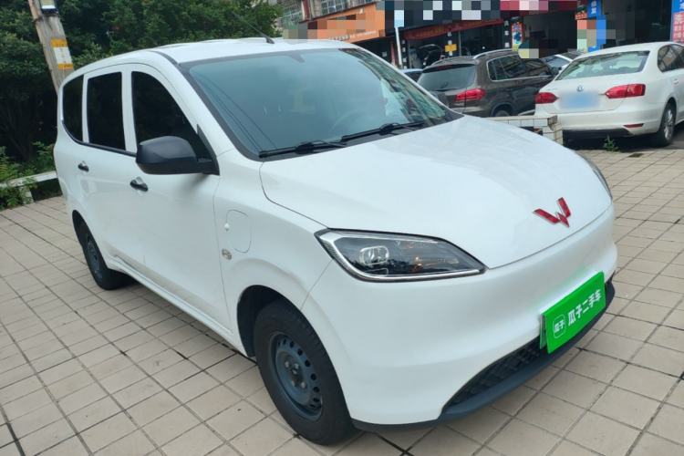 Used Wuling Hongguang New Energy 2024 All-Electric Model 300KM Practical Version Front Right 45 Deg