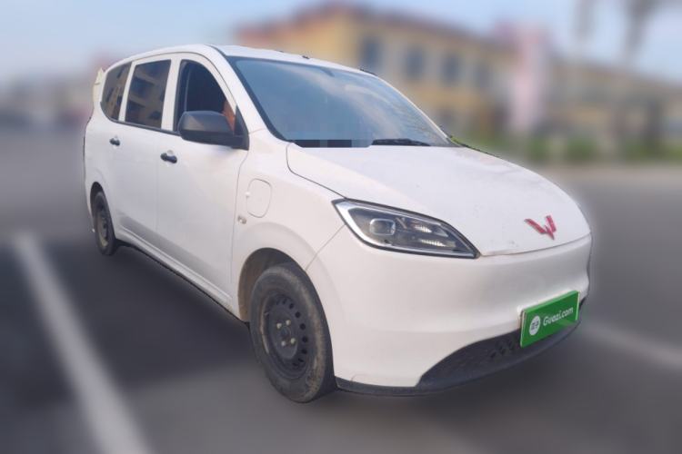 Used Wuling Hongguang New Energy 2024 All-Electric Model 300KM Practical Version Front Right 45 Deg