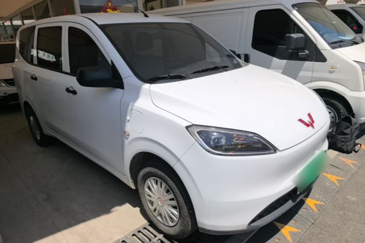 Used Wuling Hongguang New Energy 2024 All-Electric Model 300KM Standard Version Front Right 45 Deg
