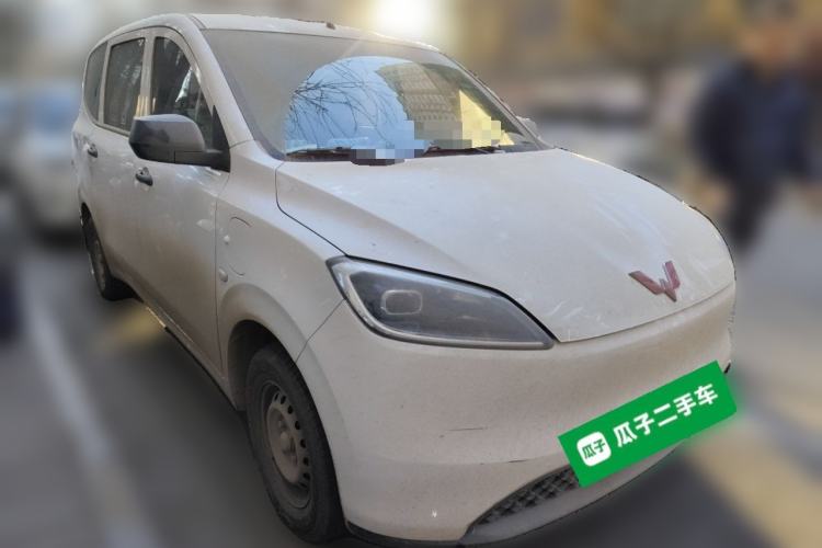 Used Wuling Hongguang New Energy 2024 All-Electric Model 300KM Practical Version Front Right 45 Deg