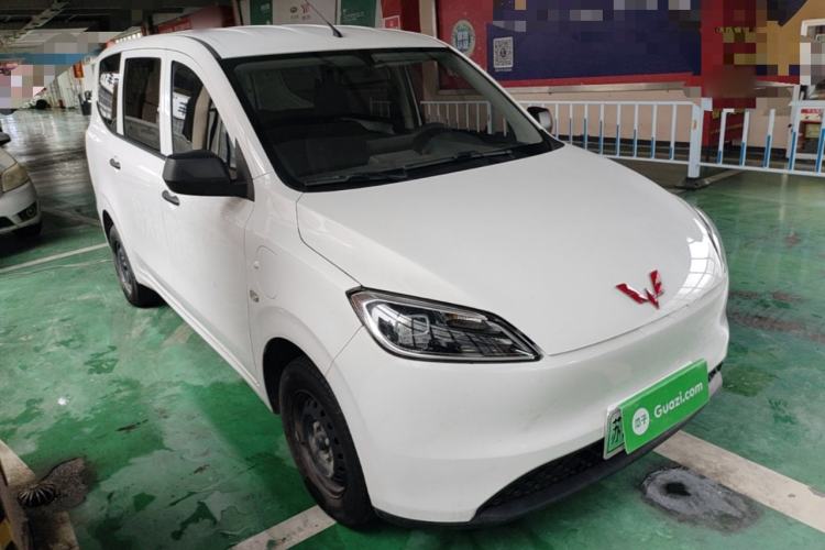 Used Wuling Hongguang New Energy 2024 All-Electric Model 300KM Standard Version Front Right 45 Deg