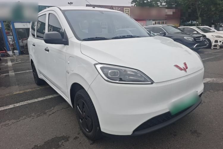 Used Wuling Hongguang New Energy 2024 All-Electric Model 300KM Standard Version Front Right 45 Deg