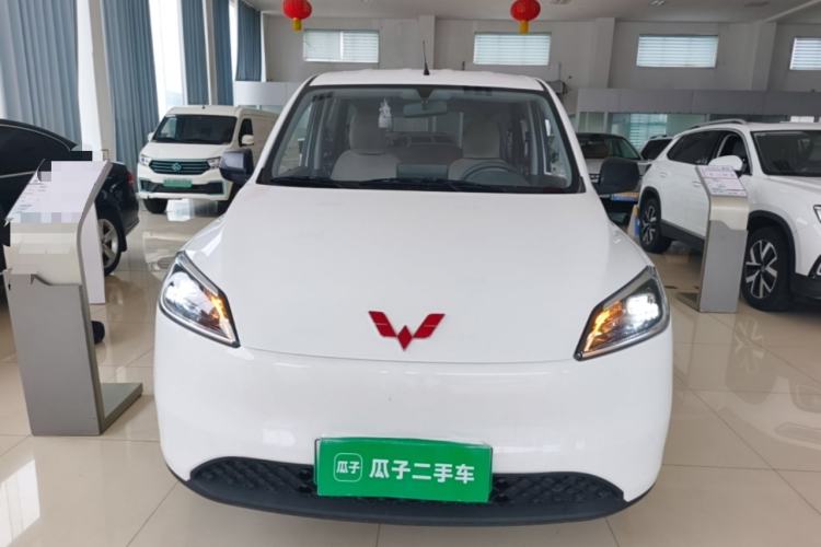 Used Wuling Hongguang New Energy 2024 All-Electric Model 300KM Standard Version Front