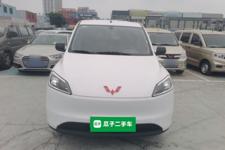 Used Wuling Hongguang New Energy 2024 All-Electric Model 300KM Practical Version Front