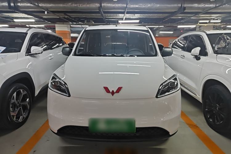 Used Wuling Hongguang New Energy 2024 All-Electric Model 300KM Standard Version Front