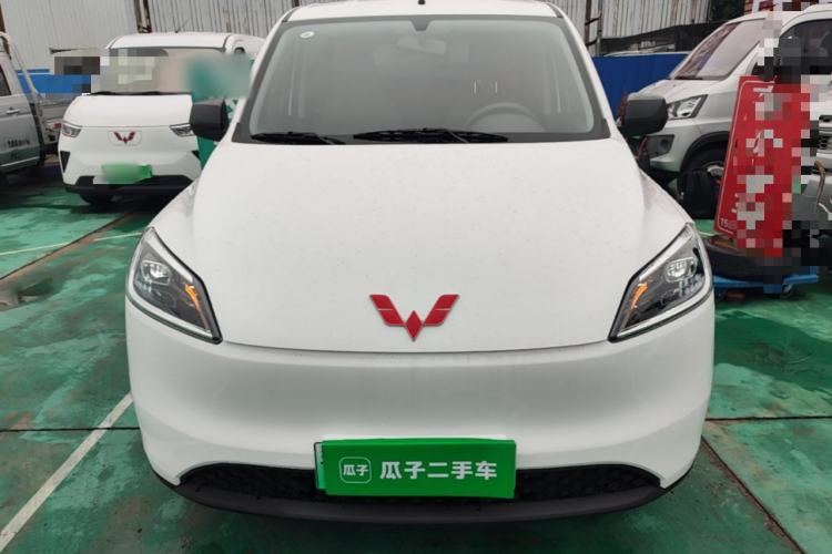 Used Wuling Hongguang New Energy 2024 All-Electric Model 300KM Practical Version Front