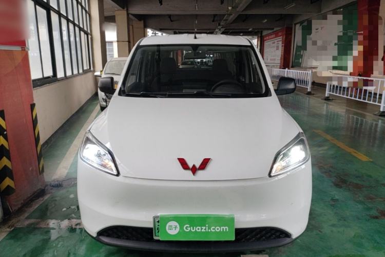 Used Wuling Hongguang New Energy 2024 All-Electric Model 300KM Standard Version Front