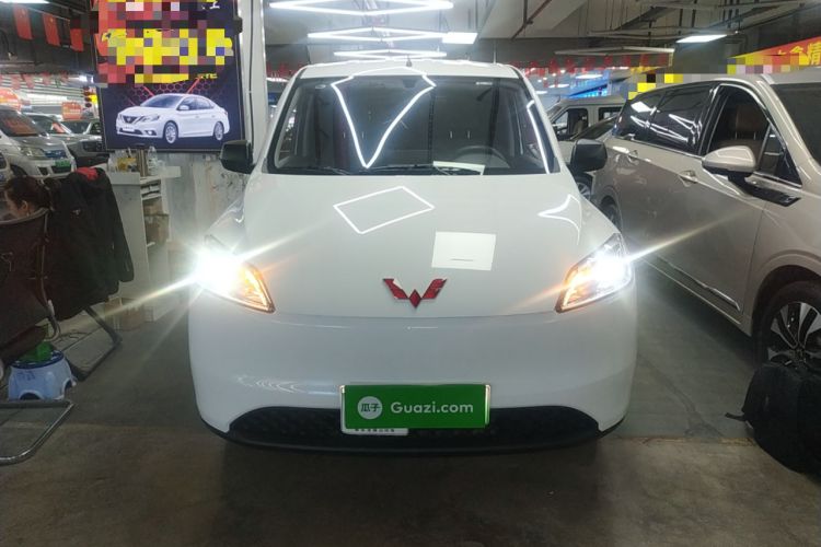 Used Wuling Hongguang New Energy 2024 All-Electric Model 300KM Standard Version Front