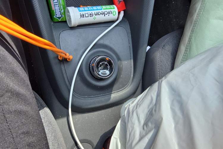 Used Wuling Hongguang New Energy 2024 All-Electric Model 300KM Standard Version Gear Lever