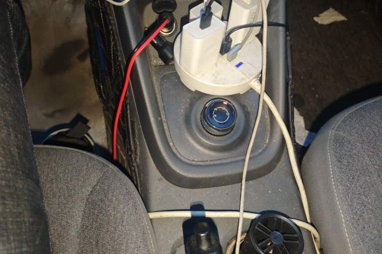Used Wuling Hongguang New Energy 2024 All-Electric Model 300KM Standard Version Gear Lever
