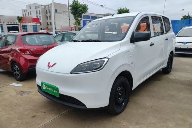 Used Wuling Hongguang New Energy 2024 All-Electric Model 300KM Practical Version
