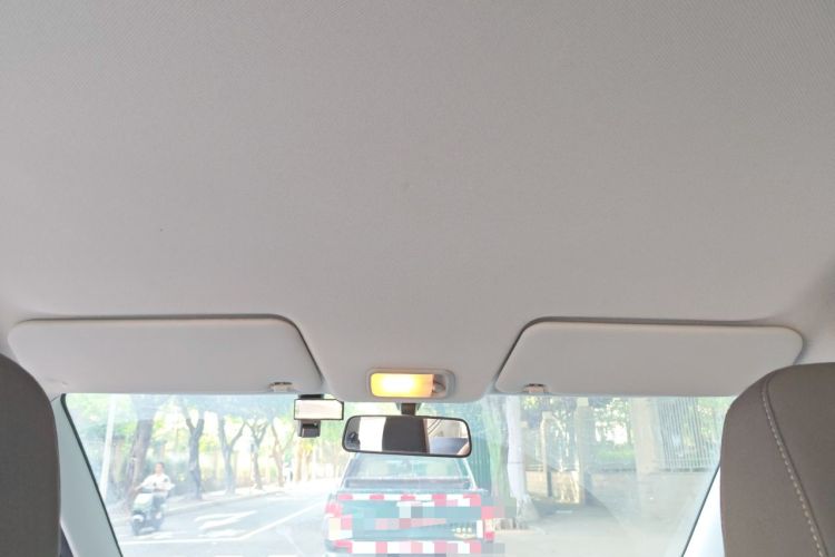 Used Wuling Hongguang New Energy 2024 All-Electric Model 300KM Practical Version Headliner