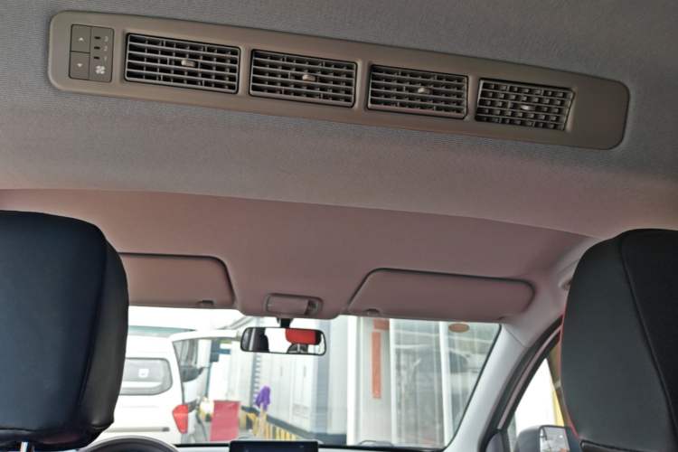 Used Wuling Hongguang New Energy 2024 All-Electric Model 300KM Standard Version Headliner