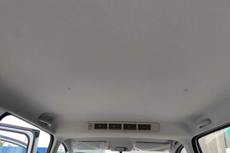 Used Wuling Hongguang New Energy 2024 All-Electric Model 300KM Standard Version Headliner
