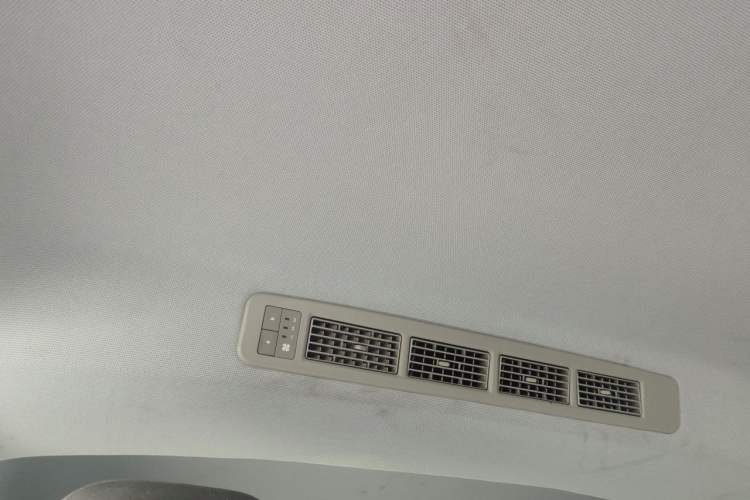 Used Wuling Hongguang New Energy 2024 All-Electric Model 300KM Standard Version Headliner