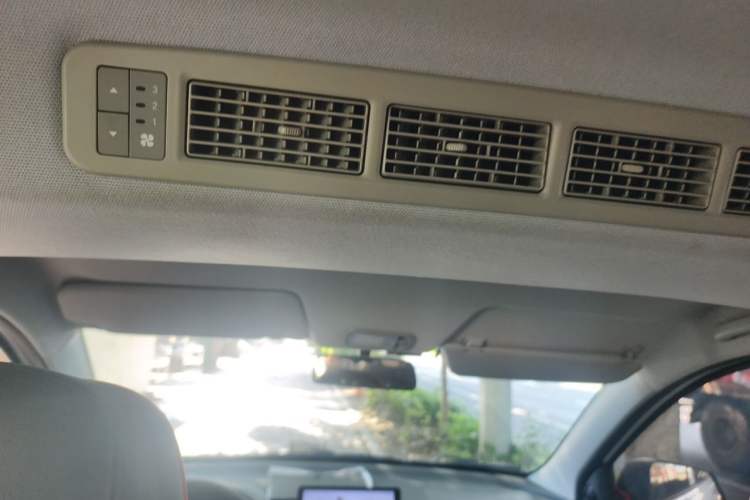 Used Wuling Hongguang New Energy 2024 All-Electric Model 300KM Standard Version Headliner