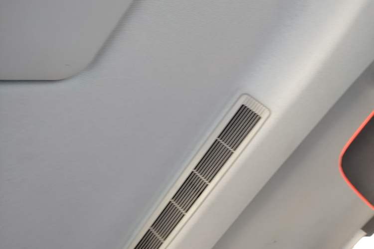 Used Wuling Hongguang New Energy 2024 All-Electric Model 300KM Standard Version Headliner