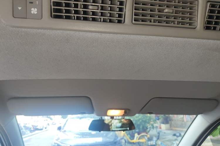 Used Wuling Hongguang New Energy 2024 All-Electric Model 300KM Standard Version Headliner