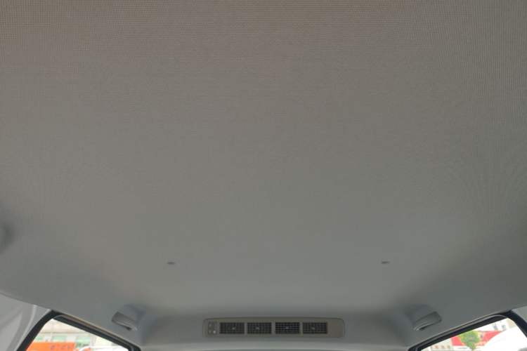Used Wuling Hongguang New Energy 2024 All-Electric Model 300KM Standard Version Headliner