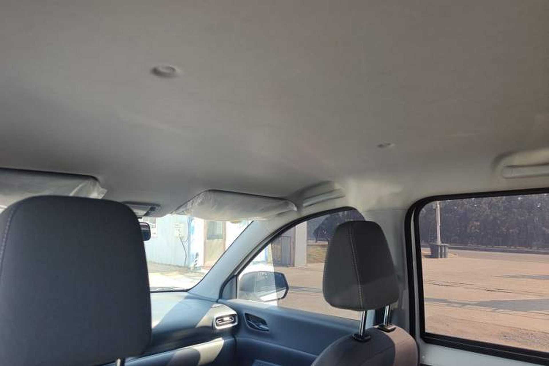 Used Wuling Hongguang New Energy 2024 All-Electric Model 300KM Practical Version Headliner