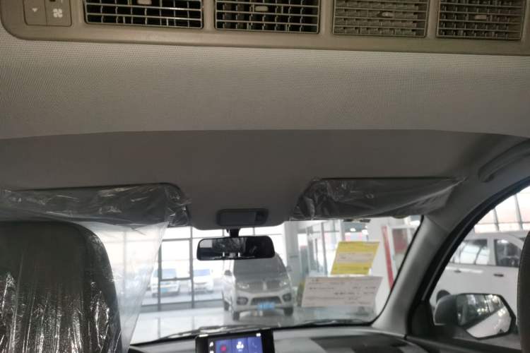 Used Wuling Hongguang New Energy 2024 All-Electric Model 300KM Standard Version Headliner