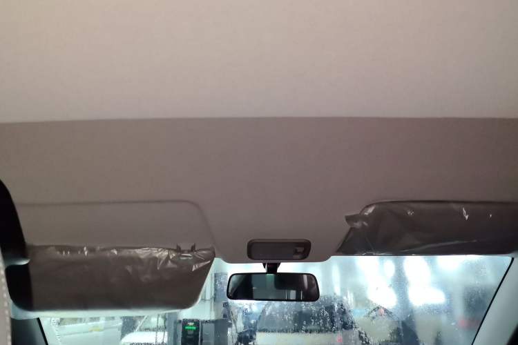 Used Wuling Hongguang New Energy 2024 All-Electric Model 300KM Standard Version Headliner