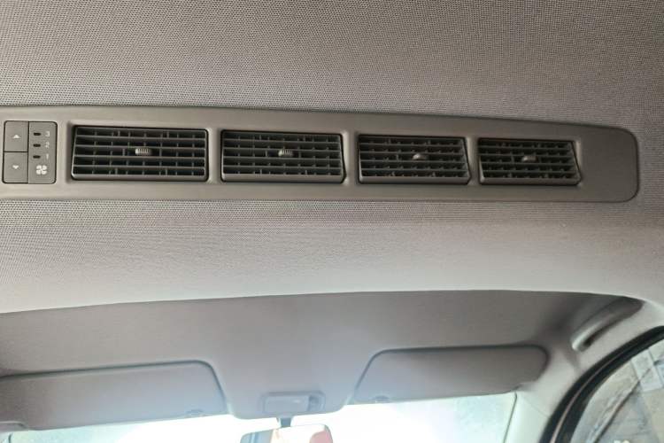 Used Wuling Hongguang New Energy 2024 All-Electric Model 300KM Standard Version Headliner