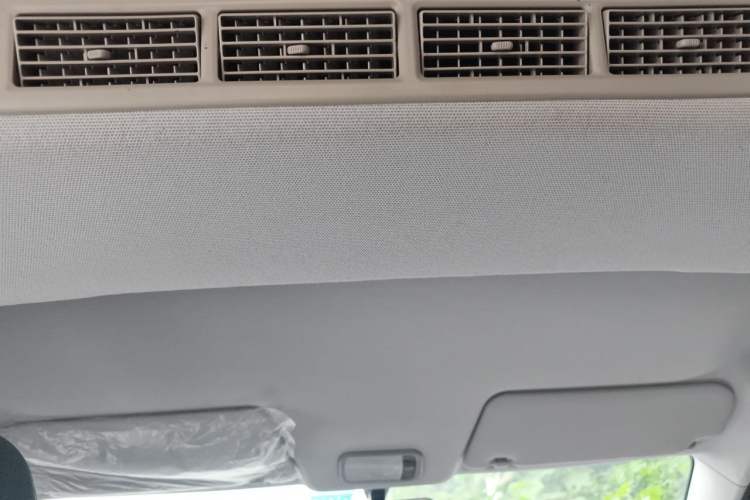 Used Wuling Hongguang New Energy 2024 All-Electric Model 300KM Standard Version Headliner