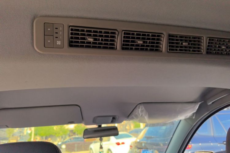Used Wuling Hongguang New Energy 2024 All-Electric Model 300KM Standard Version Headliner