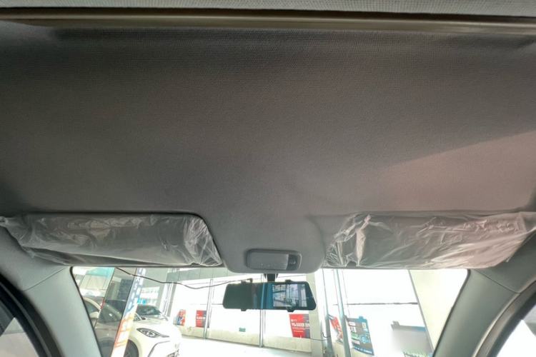 Used Wuling Hongguang New Energy 2024 All-Electric Model 300KM Standard Version Headliner