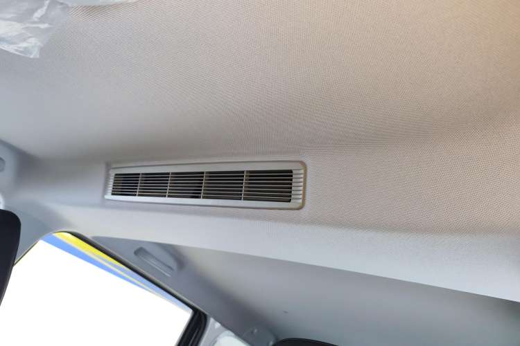 Used Wuling Hongguang New Energy 2024 All-Electric Model 300KM Standard Version Headliner
