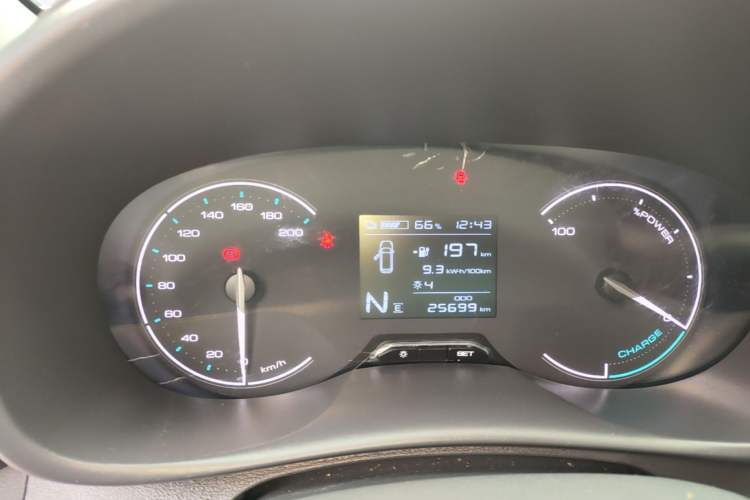 Used Wuling Hongguang New Energy 2024 All-Electric Model 300KM Practical Version Instrument Cluster