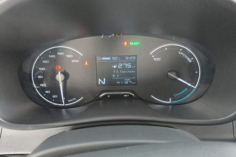 Used Wuling Hongguang New Energy 2024 All-Electric Model 300KM Standard Version Instrument Cluster