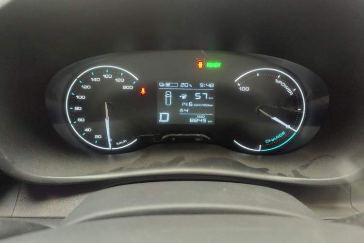 Used Wuling Hongguang New Energy 2024 All-Electric Model 300KM Standard Version Instrument Cluster