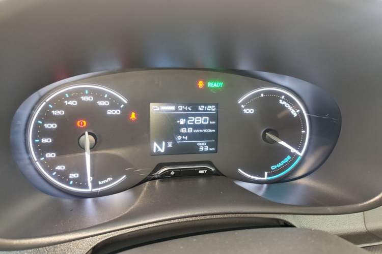 Used Wuling Hongguang New Energy 2024 All-Electric Model 300KM Standard Version Instrument Cluster